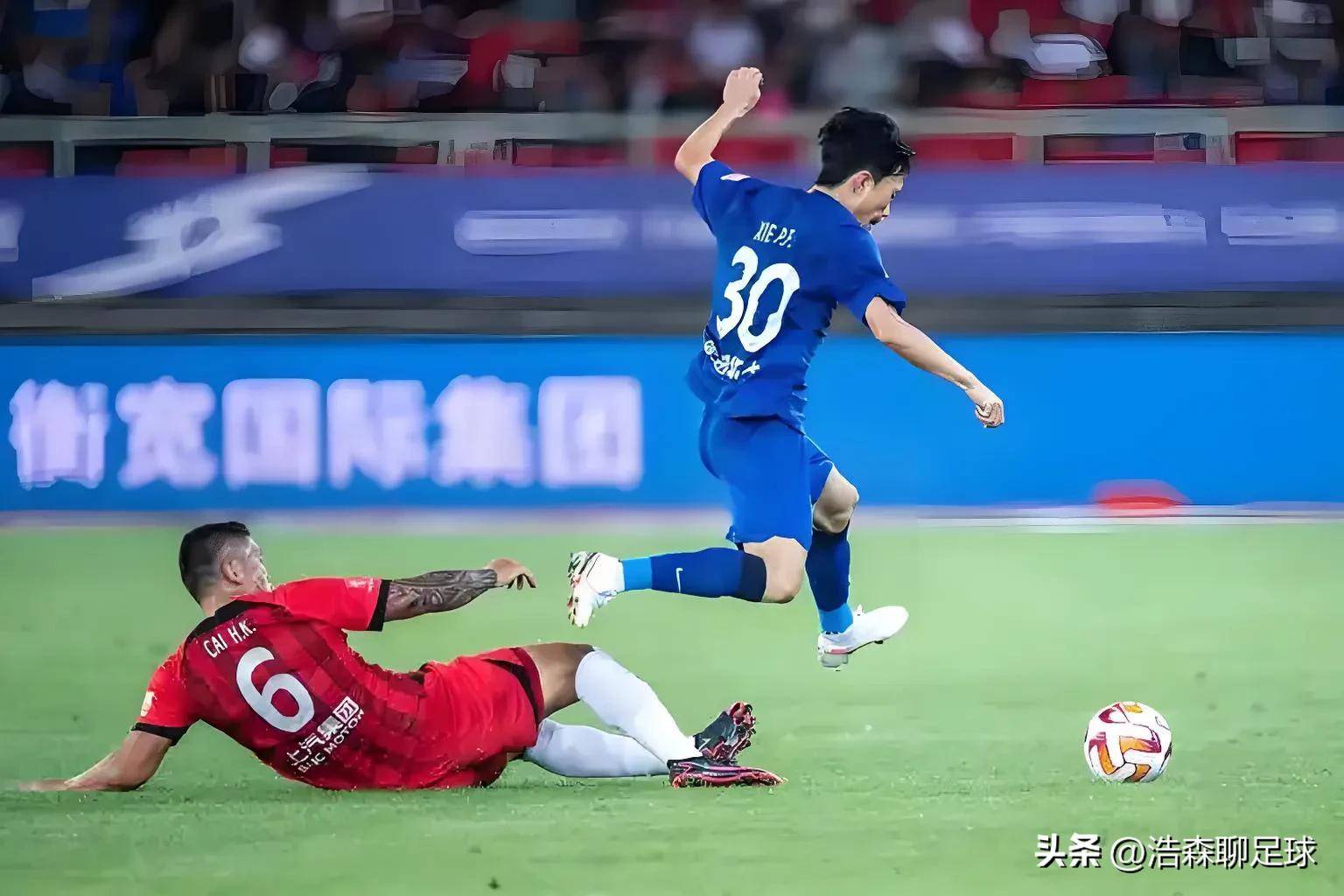 关于里程碑夜！武汉三镇刷新队史纪录，中超集结日刷纪录，信心回归，年轻球员得到机会的信息