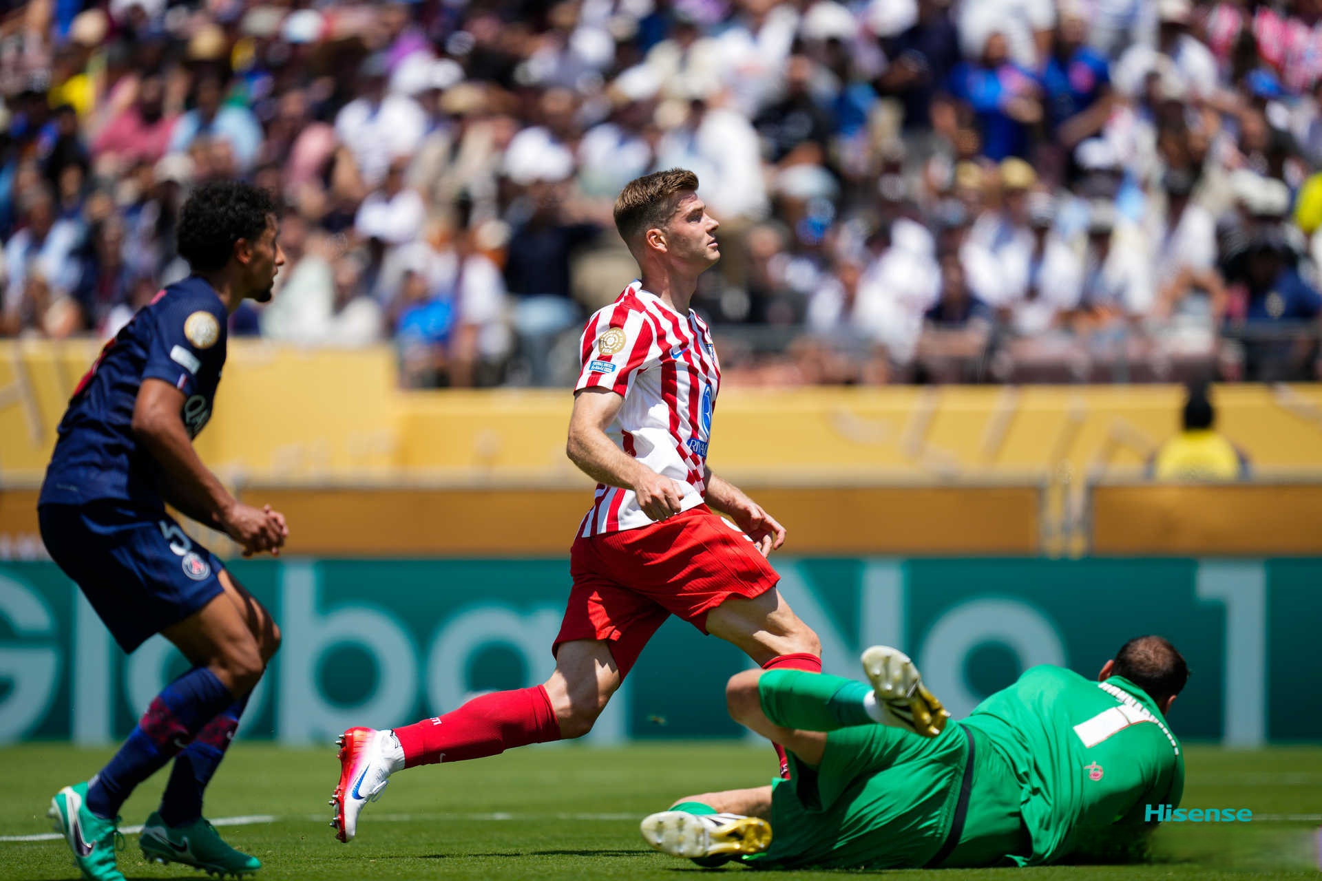 亚博APP下载关键时刻法国杯传出新动向；皇家马德里刷新队史纪录；管理层表态——信心回归；赛季目标并未改变的简单介绍